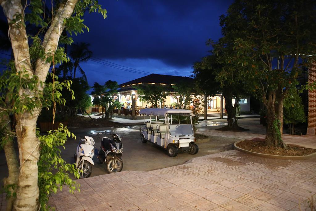 Phu Son Village Resort Дуонг-Донг Экстерьер фото