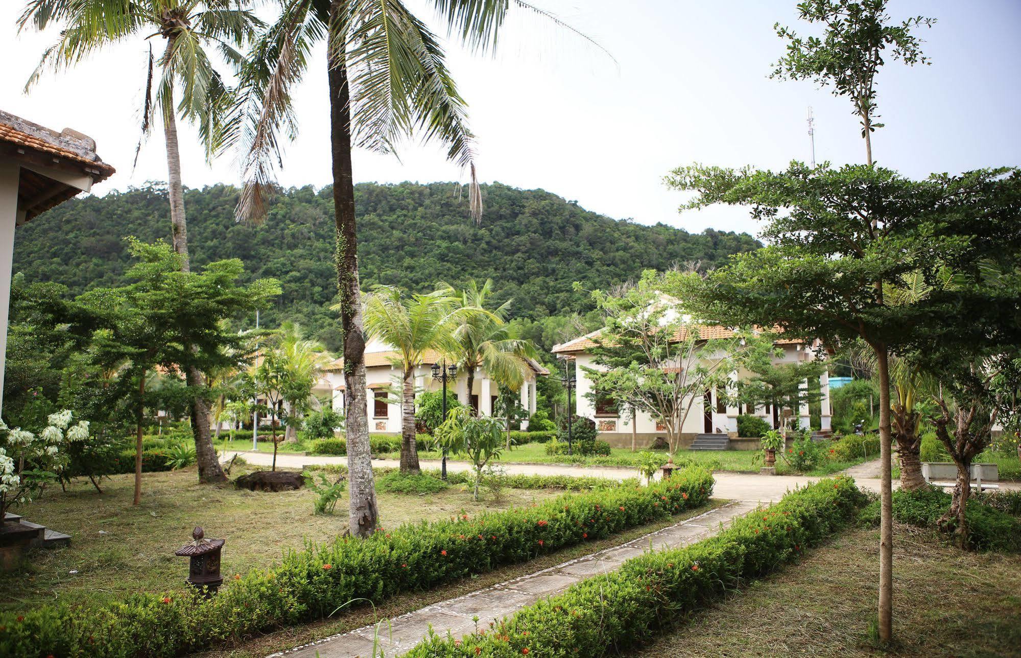 Phu Son Village Resort Дуонг-Донг Экстерьер фото